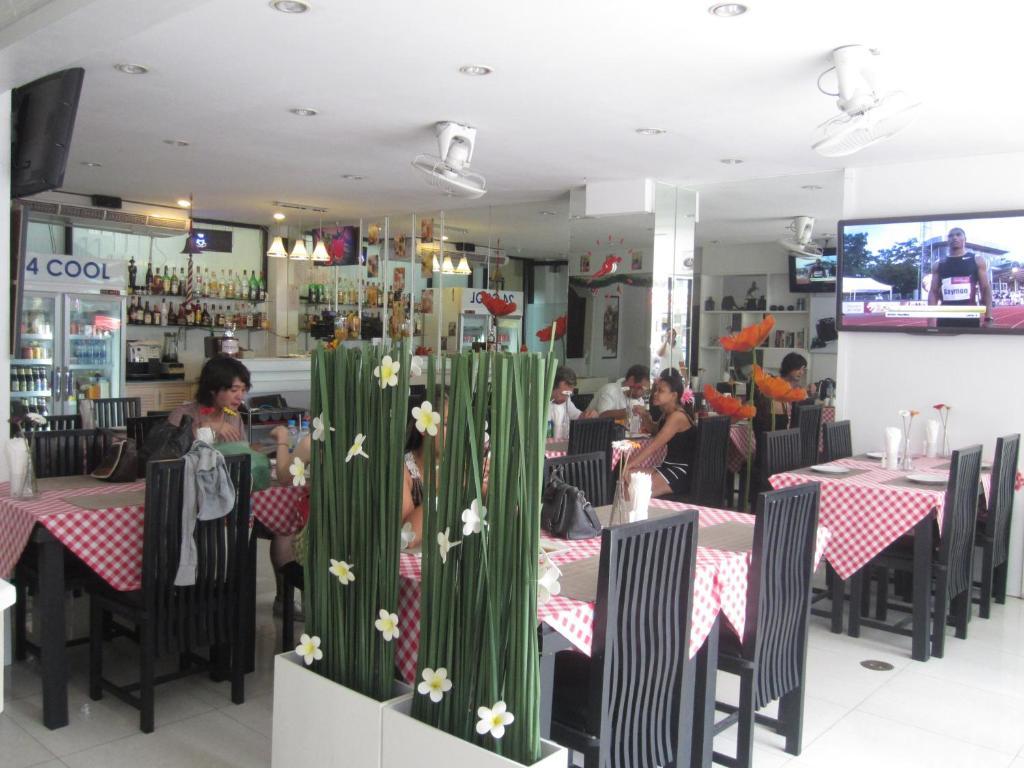 @ White Patong Hotel Exterior foto