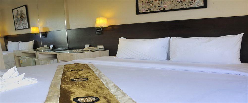 @ White Patong Hotel Exterior foto